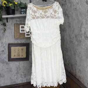 Kiyonna Bridal Lace Lined 3/4 Sleeve Wedding Bridal Dress Off White / Tan 3